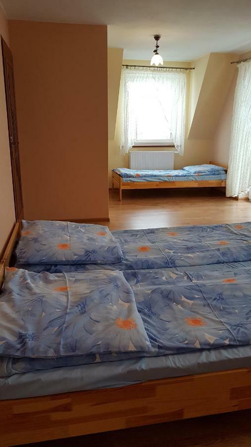 Pokoje Goscinne U Halinki Zab Kültér fotó