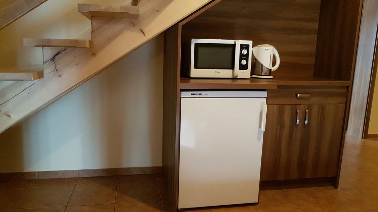 Pokoje Goscinne U Halinki Zab Kültér fotó